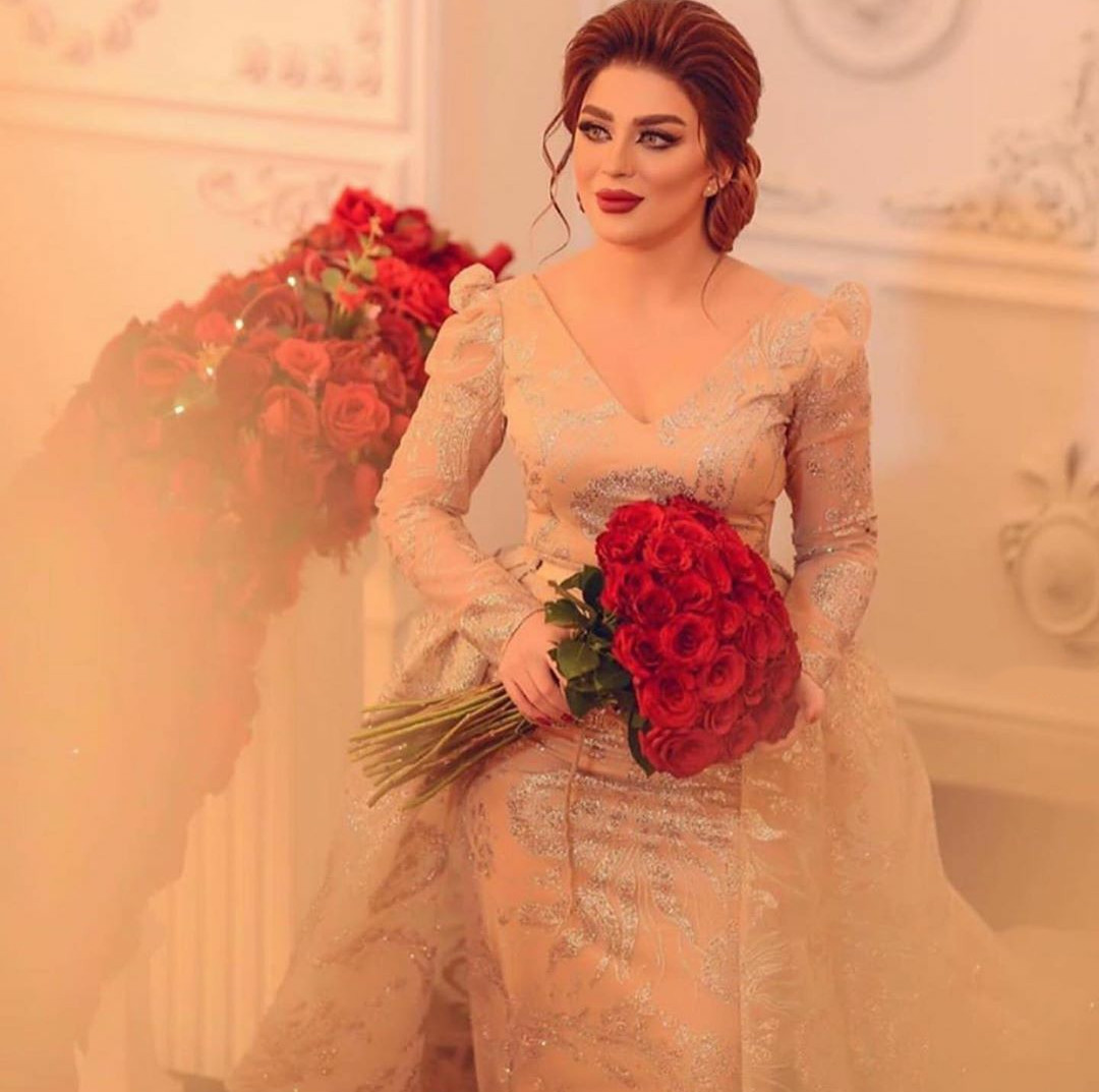 Saudi Arabic Champagne Mermaid Wedding Dresses With Detachable Train Long Sleeves V Neck Lace Sequined Bridal Gowns robes de mariée