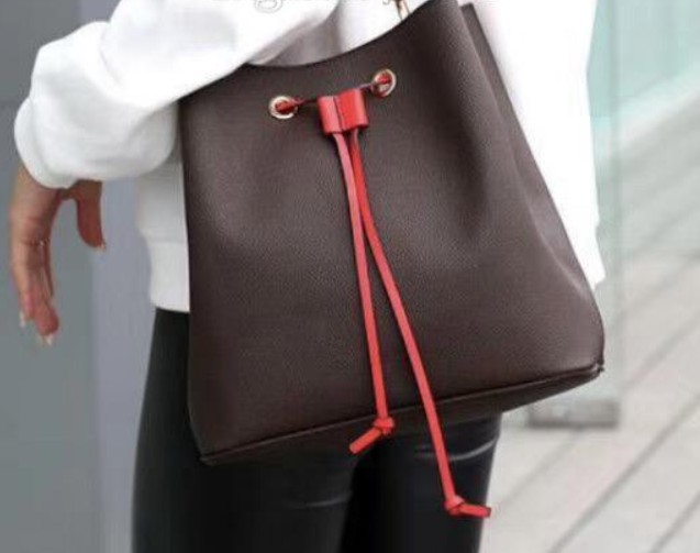 Cross Flower Bags Old Shoulder New Leather Famous High Drawstring Bag Quality Bucket Handbags Women Body Purse Frrgk, Red;black
Cross Flower Bags Old Shoulder New Leather Famous High Drawstring Bag Quality Bucket Handbags Women Body Purse Frrgk, Red;black