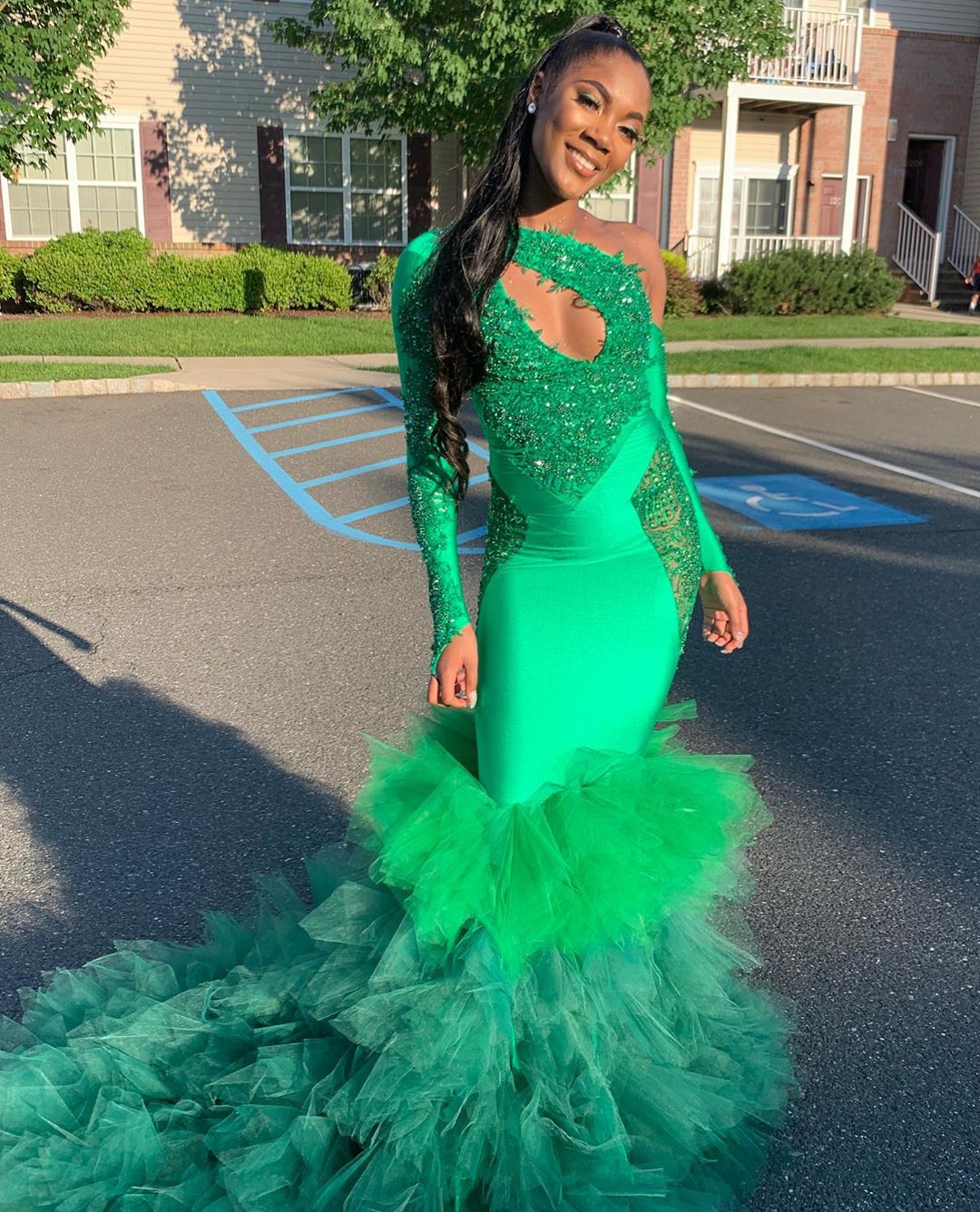 Green Mermaid Long Sleeve Prom Dree Sequined One Shoulder African Eaded Evening Gown Plu Size Sweep Train Satin Tiered Formal Dre