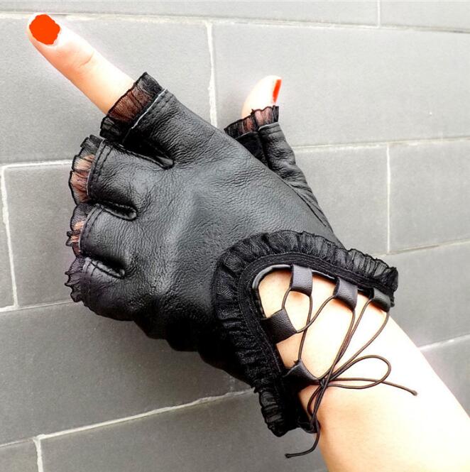 New Fashion Half Finger Gloves Women Genuine Leather Black Gloves Creative Girls Sheepskin Lace Dance Mittens
New Fashion Half Finger Gloves Women Genuine Leather Black Gloves Creative Girls Sheepskin Lace Dance Mittens