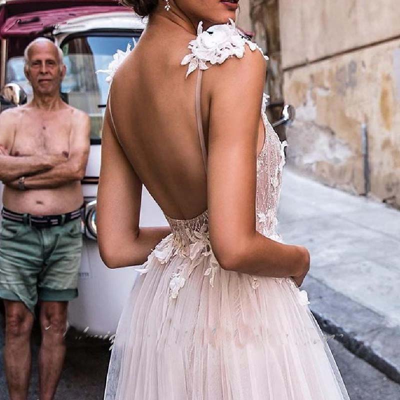 Sexy Beach Boho Wedding Dresses High Split Open Back Spaghetti Straps Bridal Gowns 3D Flower Beading Vestidos de Novia Playa Wedding Gown