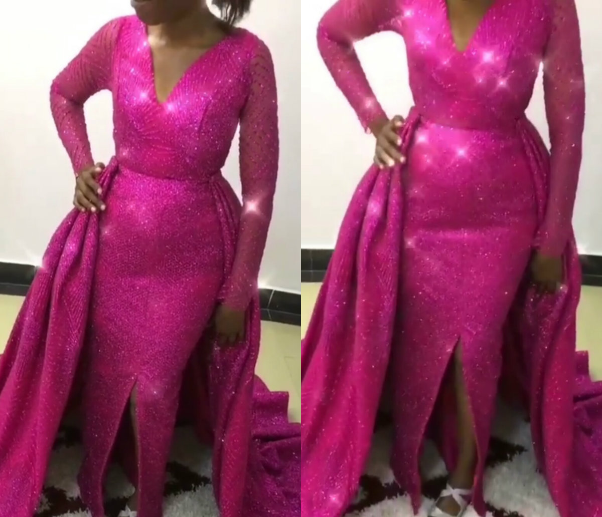 Stunning Mermaid Prom Dresses With Detachable Train V Neck Lace Glitter Evening Gowns for Reception Wear Sweep Train Split Party Dress