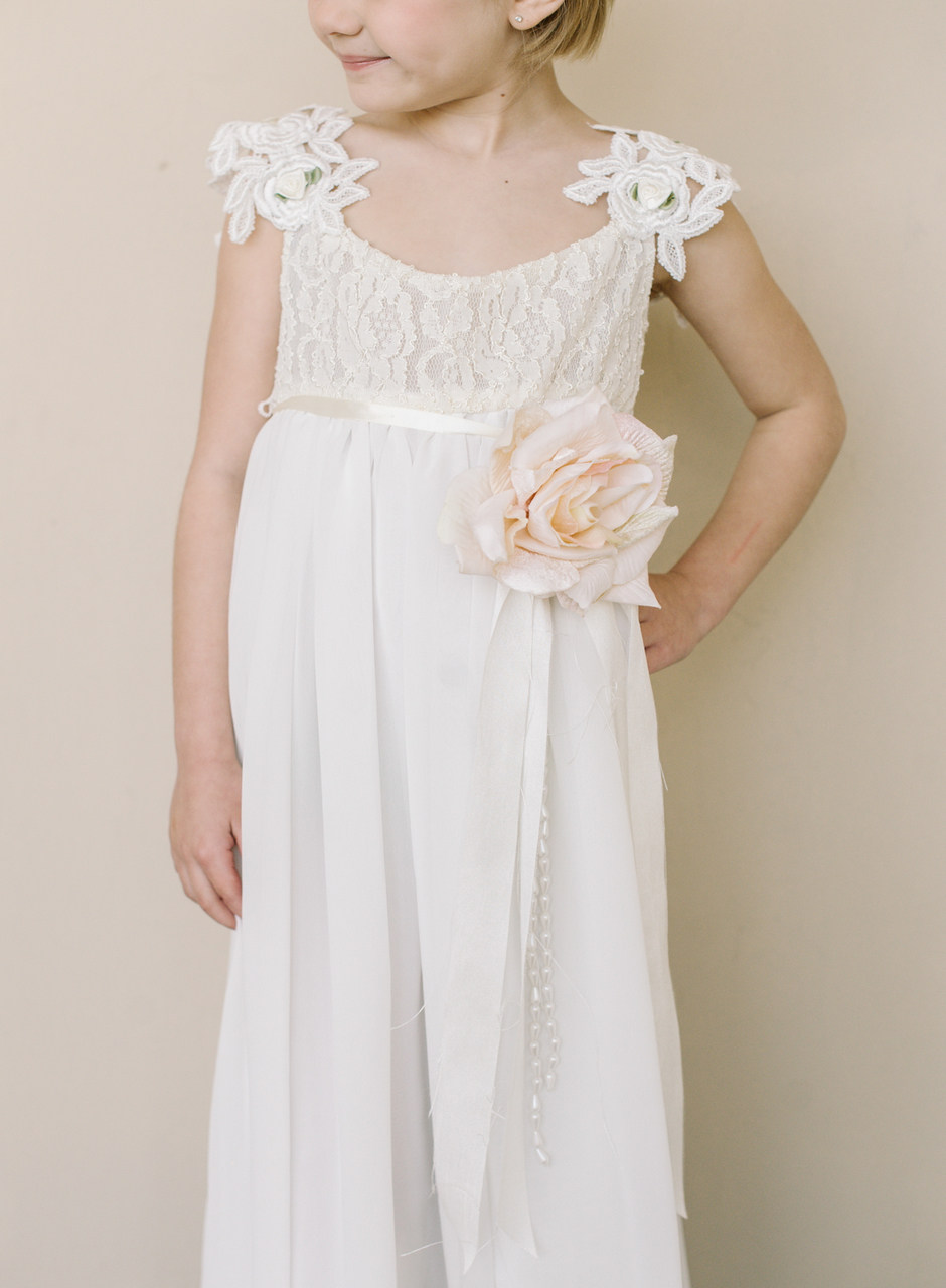 Summer Beach Flower Girls Dresses 3D Handmade Flower Spaghetti Sleeves Girls Pageant Dresses Cute Kids Gowns For Formal Birthday Party