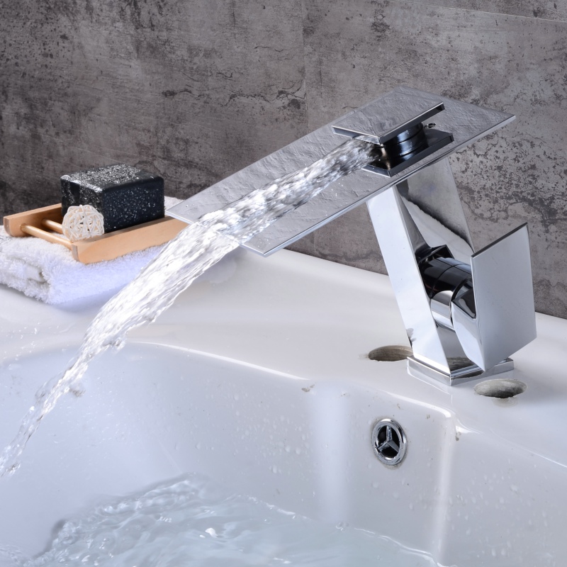 BECOLA New design chrome and black bathroom faucet deck mounted innovative brushed nickel basin tap LT-5656C
BECOLA New design chrome and black bathroom faucet deck mounted innovative brushed nickel basin tap LT-5656C