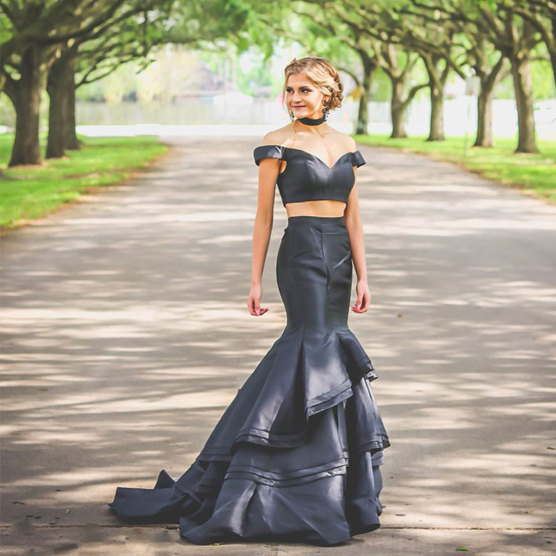 Prom Dresses Mermaid Black Satin Sweetheart Off the Shoulder Prom Gowns Long Two Pieces Graduation Dresses Tieres Skirt robe de bal longue, Red
Prom Dresses Mermaid Black Satin Sweetheart Off the Shoulder Prom Gowns Long Two Pieces Graduation Dresses Tieres Skirt robe de bal longue, Red