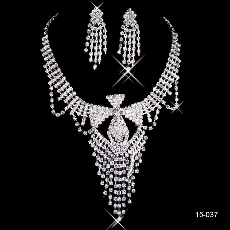15037 Wedding Bridal Accessories Jewelry Necklace and Earring Set Party Jewelry for Wedding Party Bride
15037 Wedding Bridal Accessories Jewelry Necklace and Earring Set Party Jewelry for Wedding Party Bride