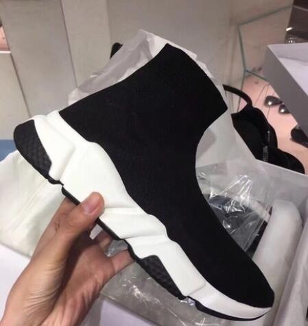 Men Shoes Speed Trainer Women Triple Black shoe Runing Flat Fashion Sneaker Speed Trainer Runner Casual Sneaker big size 35-47
Men Shoes Speed Trainer Women Triple Black shoe Runing Flat Fashion Sneaker Speed Trainer Runner Casual Sneaker big size 35-47