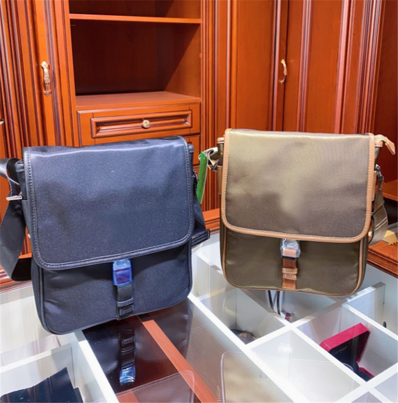 Designer Shoulder Bag Crossbody Men Briefcase Commercial Package Fashion 2colors CFY2005055, Green
Designer Shoulder Bag Crossbody Men Briefcase Commercial Package Fashion 2colors CFY2005055, Green