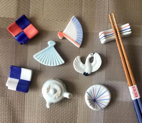 Japanese ceramic chopstick holder creative chopstick holder simple hotel restaurant chopstick holder
Japanese ceramic chopstick holder creative chopstick holder simple hotel restaurant chopstick holder