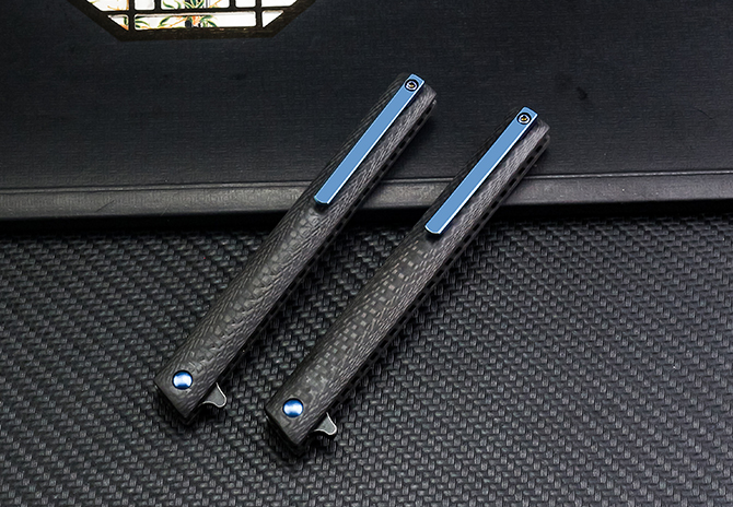 High Quality Ball Bearing Flipper folding Knife M390 Black Stone Wash Blade Carbon Fiber Handle EDC Pocket Knives Gift Knife
High Quality Ball Bearing Flipper folding Knife M390 Black Stone Wash Blade Carbon Fiber Handle EDC Pocket Knives Gift Knife