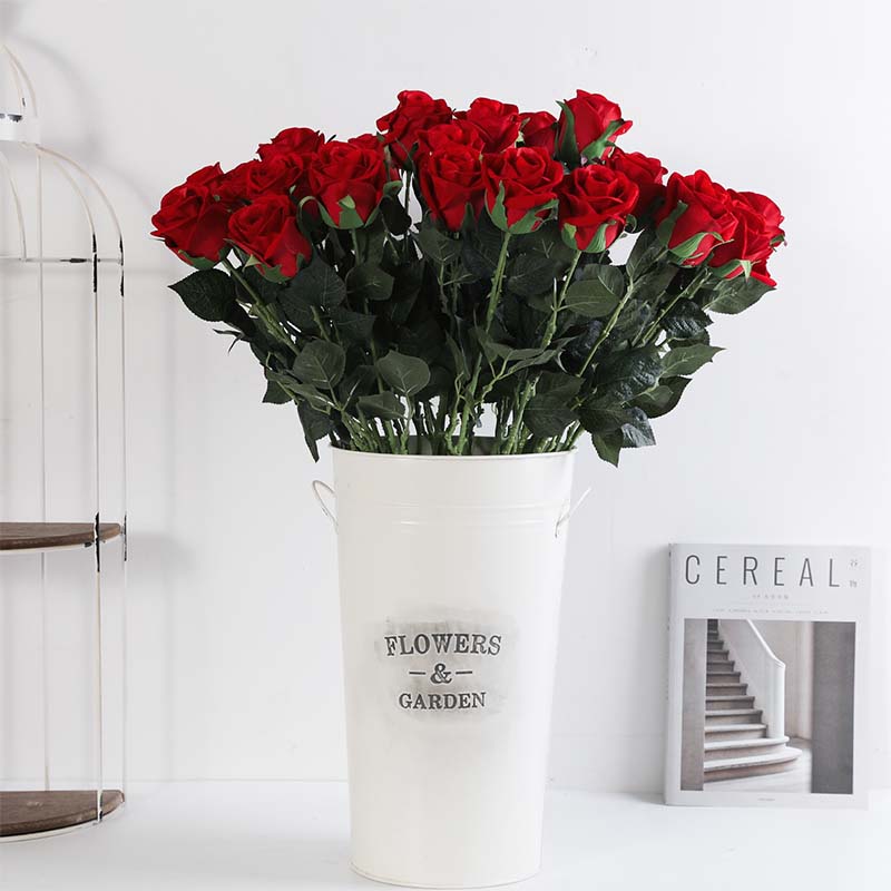 Simulation Rose Fake Flores Wedding Home Decor Modern Potted Arrangement Green Plant Silk Flowers Crafting Artificial Plants
Simulation Rose Fake Flores Wedding Home Decor Modern Potted Arrangement Green Plant Silk Flowers Crafting Artificial Plants