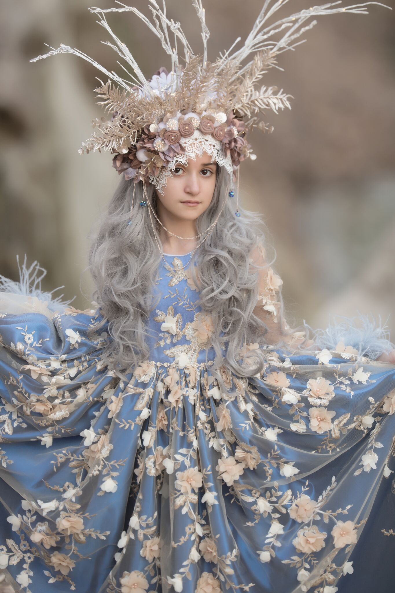 2019 Latest Long Flower Girl Dresses A Line Jewel Neck Lace 3D Floral Appliqued Feather Girls Pageant Dress Birthday Party Gowns Kids Formal