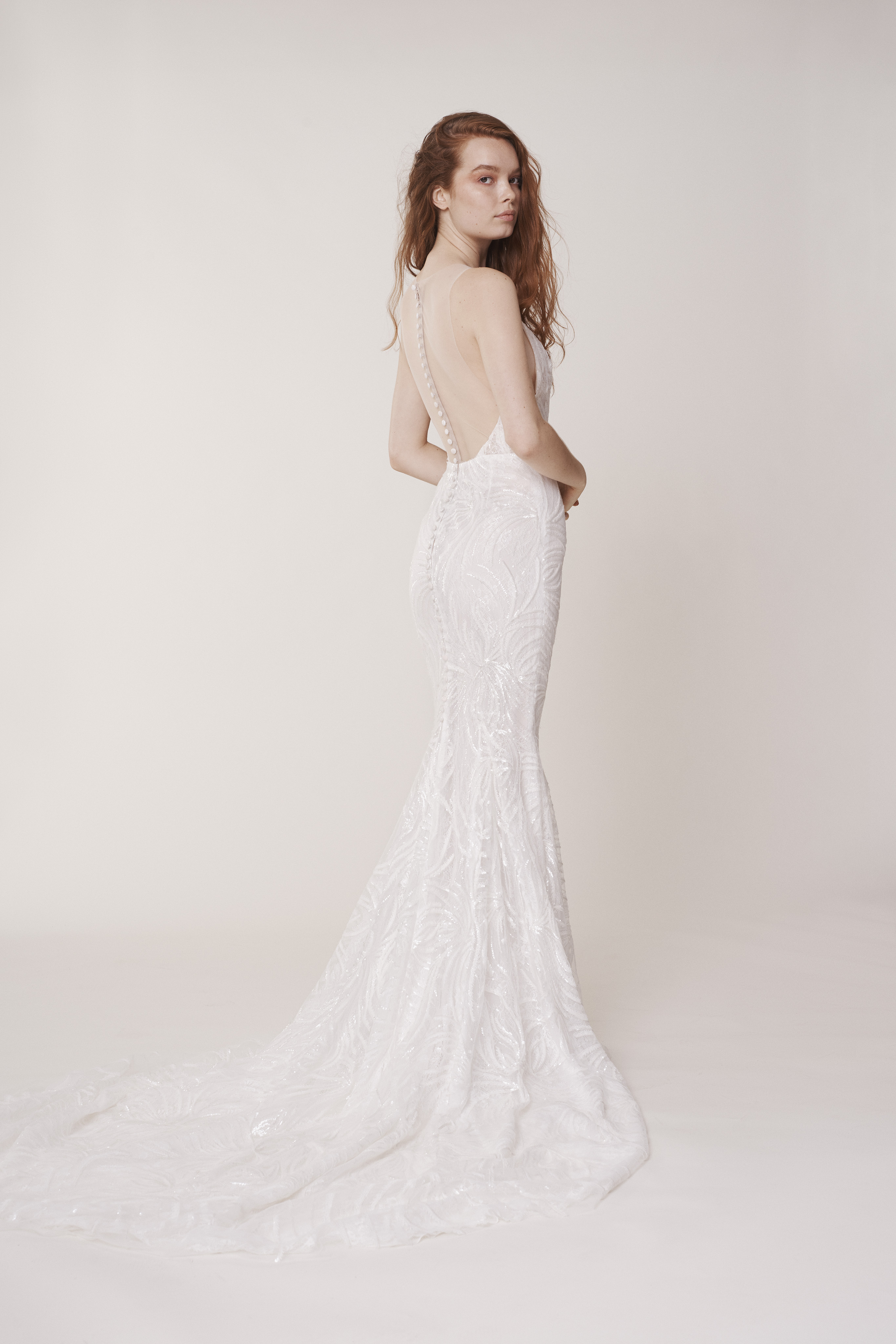 Modest Mermaid Rita Vinieris Wedding Dresses V Neck Sleeveless Applique Sequins Tulle Wedding Gown Sweep Train Custom robe de mariée