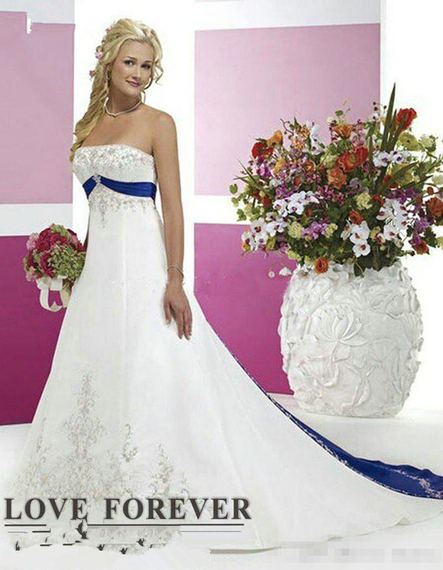 2018 New Silver Embroidery On Satin White and Royal Blue Floor Length Bridal Gowns Custom Made Vintage Style Plus Size Wedding Dresses