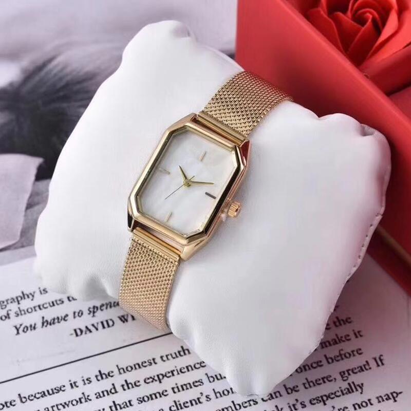 Top fashion women watches Geneva luxury watch fashion steel strap silver watch quartz watches reloj hombre elegant lady clock high quality, Slivery;brown
Top fashion women watches Geneva luxury watch fashion steel strap silver watch quartz watches reloj hombre elegant lady clock high quality, Slivery;brown