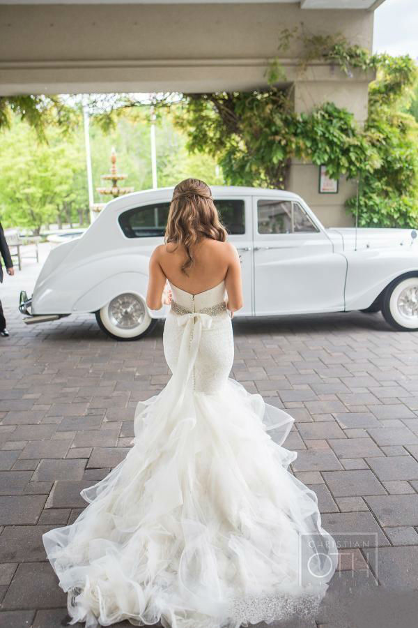 Sexy Sweetheart Mermaid Wedding Dresses 2019 Lace Backless Tiered Ruffles Bridal Gowns Vestidos De Novia Garden Wedding Dress