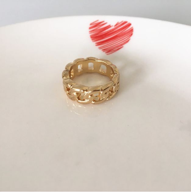 Chic Gold Color Plating Chain Shape RING 7mm Wide For Unisex Vintage Gothic Chunky Midi Ring Antique Jewelry Accessory
Chic Gold Color Plating Chain Shape RING 7mm Wide For Unisex Vintage Gothic Chunky Midi Ring Antique Jewelry Accessory