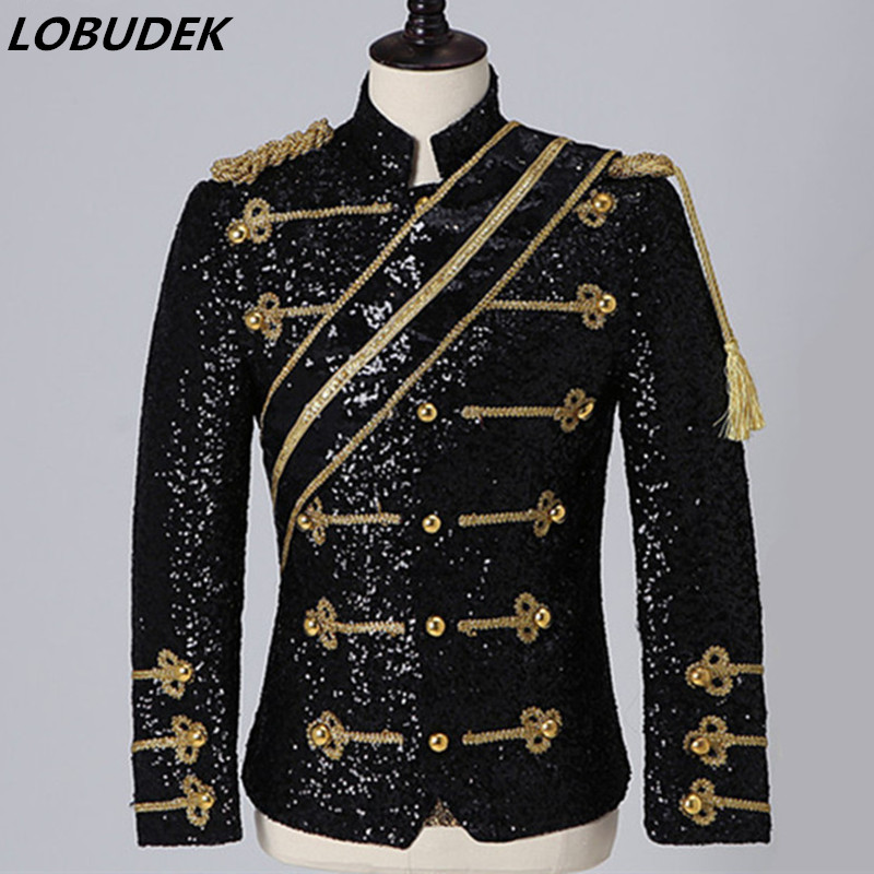 England Style Court Blazer Jacket Vintage Black White Sequins Stand Collar Jacket Slim Coat Nightclub Bar Men' Band Rock Singer Costume Wholesale
England Style Court Blazer Jacket Vintage Black White Sequins Stand Collar Jacket Slim Coat Nightclub Bar Men' Band Rock Singer Costume Wholesale