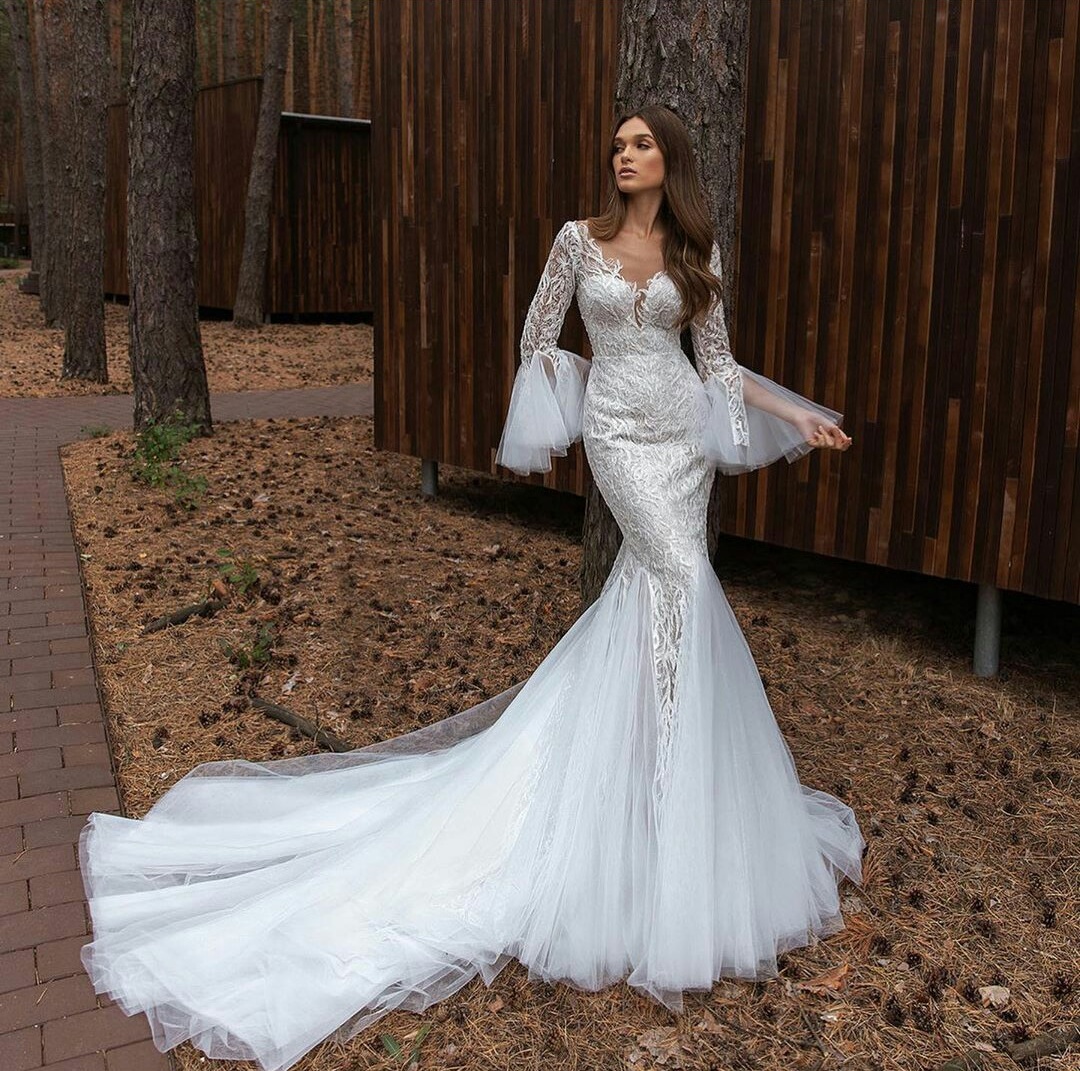 Long Sleeves Mermaid Wedding Dresses 2020 V Neck Tulle Sweep Train Bridal Gowns Custom Made Lace vestidos de novia