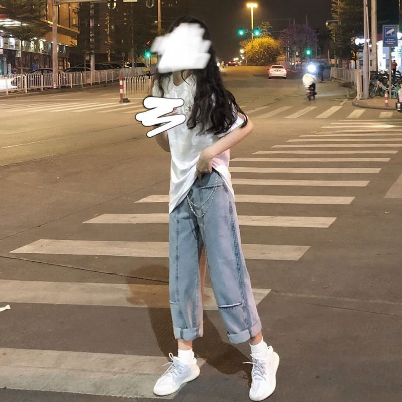 Loose-fitting fake pockets, wide-fitting straight-leg pants, Korean version of the summer INS students slim, appear nine-point j, 668shorts
Loose-fitting fake pockets, wide-fitting straight-leg pants, Korean version of the summer INS students slim, appear nine-point j, 668shorts