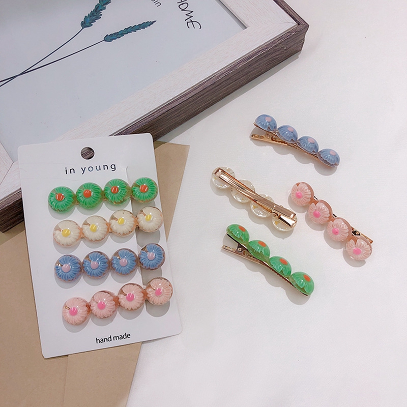 1PC Korea Ins Summer Cute Small Daisy Hairpins Hair Clips for Women Girls Flower Hair Pins Hairgrips Girl Accessories, Blue
1PC Korea Ins Summer Cute Small Daisy Hairpins Hair Clips for Women Girls Flower Hair Pins Hairgrips Girl Accessories, Blue