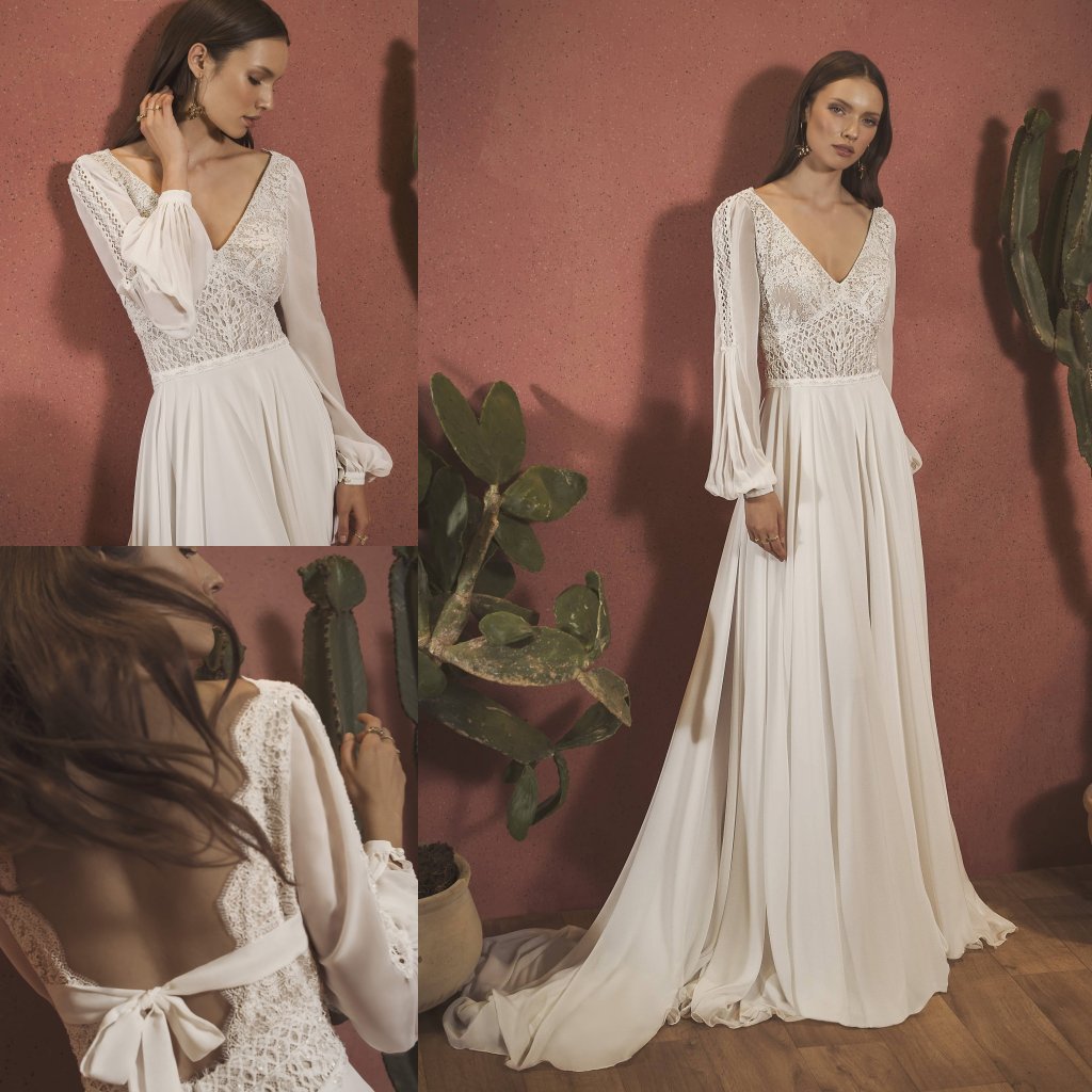 Bohemian Long Sleeve Wedding Dresses 2020 V Neck Lace Appliqued Boho Bridal Gowns A Line Chiffon Wedding Dress robe de mariée