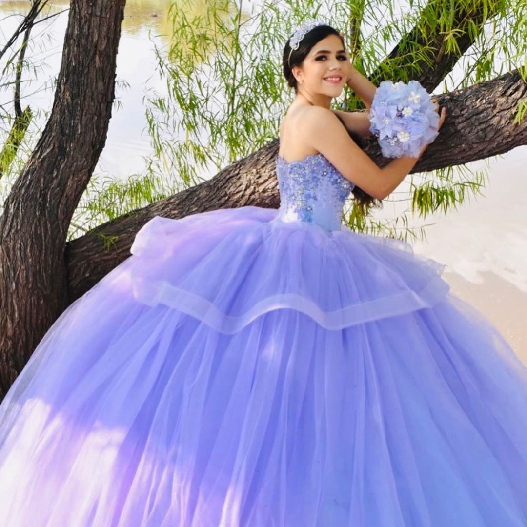 Lavender Lace Beaded Crystals Quinceanera Prom Dresses Sweetheart Ball Gown Tulle Evening Party Sweet 16 Dress ZJ106