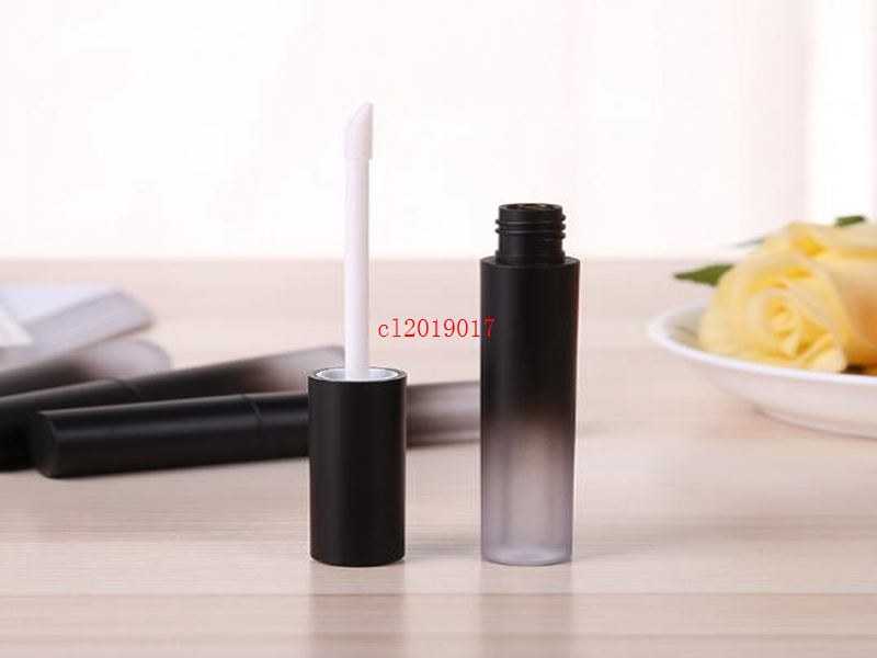 Creative gradient DIY lip glaze lipstick tube injection transparent lip gloss tube cosmetics
Creative gradient DIY lip glaze lipstick tube injection transparent lip gloss tube cosmetics