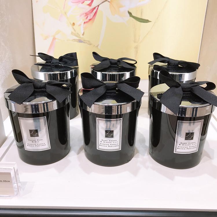 Indoor scented candle 200g Black bottle ebony English pear blue wind bell sea salt Lime basil leaves Free fast Shipping
Indoor scented candle 200g Black bottle ebony English pear blue wind bell sea salt Lime basil leaves Free fast Shipping