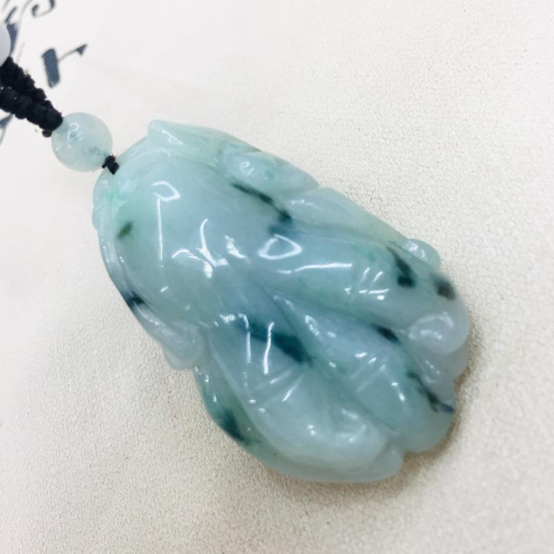Natural Burmese Emerald Jade Carving Light Green Bergamot Pendant with Jade Tricolor Bead Necklace Sweater Chain
Natural Burmese Emerald Jade Carving Light Green Bergamot Pendant with Jade Tricolor Bead Necklace Sweater Chain