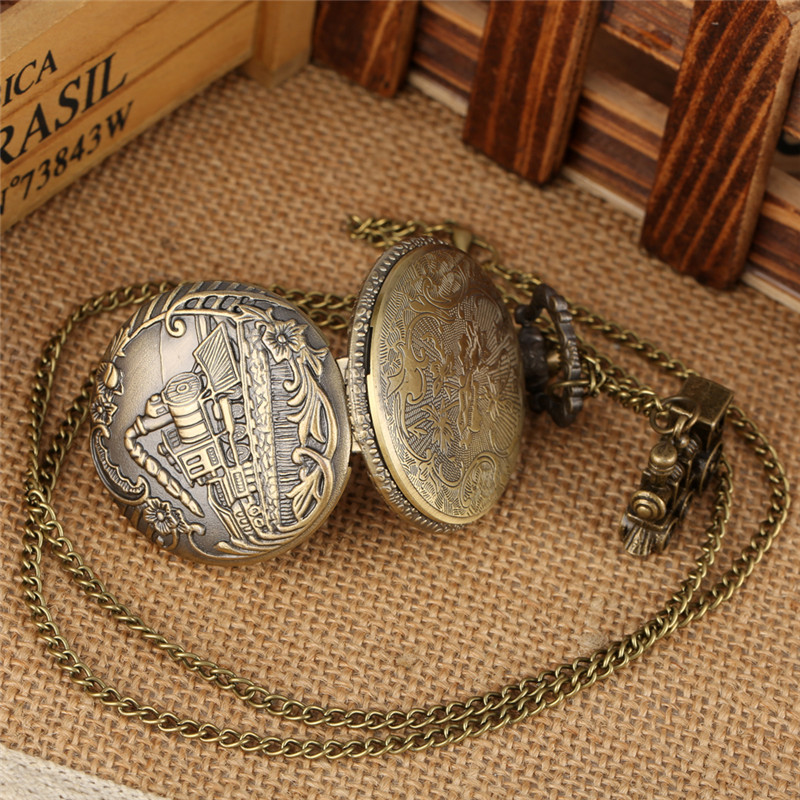 Vine Retro 3D Steam Train Pocket Watch With Necklace Chain Locomotive Design Men Women Antique Quartz Clock Gift Collectab
