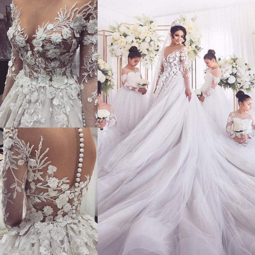 2019 Boho A Line Wedding Dresses V Neck Long Sleeves Lace Bridal Gowns With 3D Appliques Cathedral Train Plus Size Beach Wedding Dress