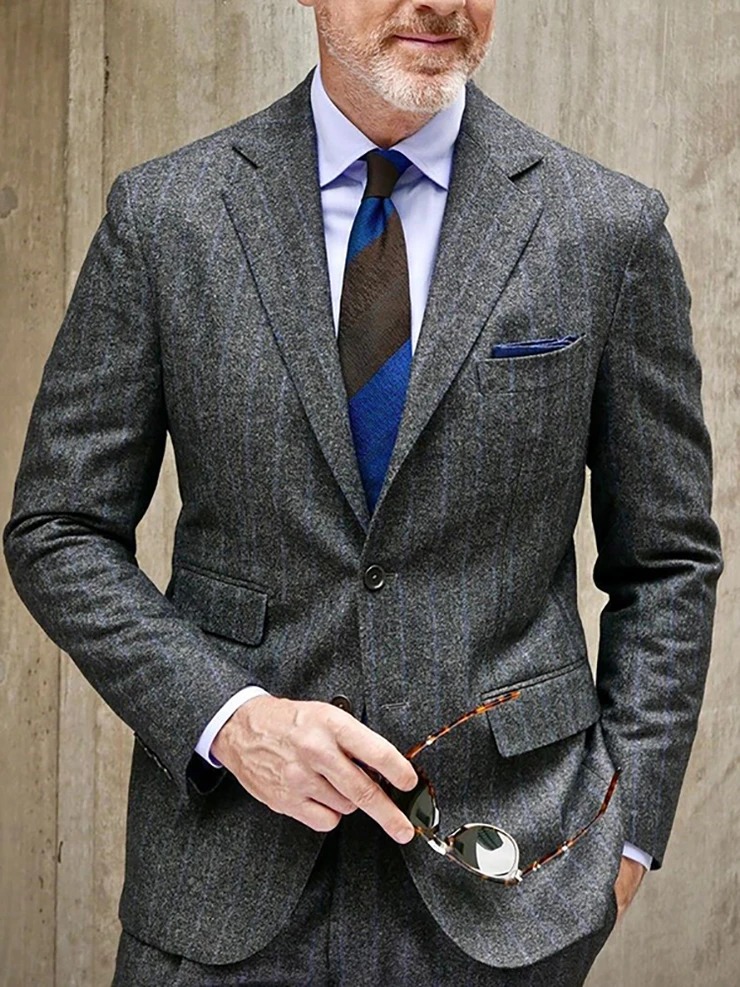 Winter Pinstripe Groom Wear Slim Fit Two Button Peaked Lapel Mens Business Formal Prom Tuxedos Best Man Blazer Suit 2 Piece (Jacket+Pants)