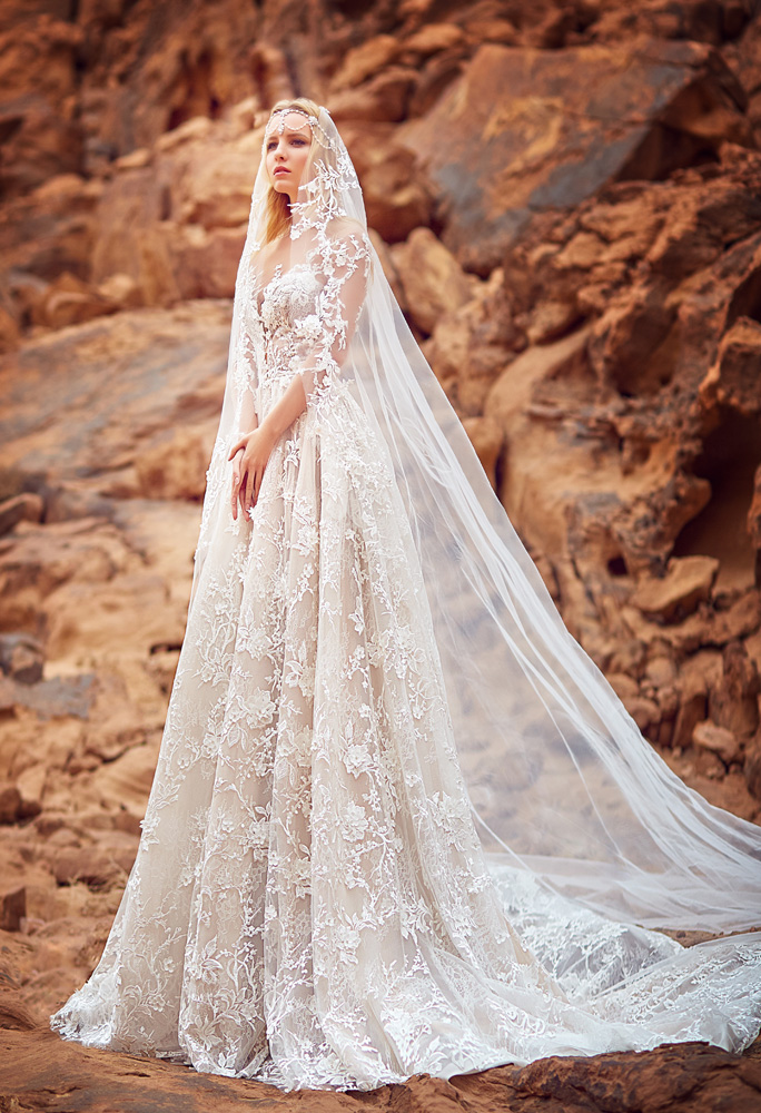 newest a line wedding dresses lace applique long sleeve backless sweep train beach bridal gowns plus size illusion boho robe de marie