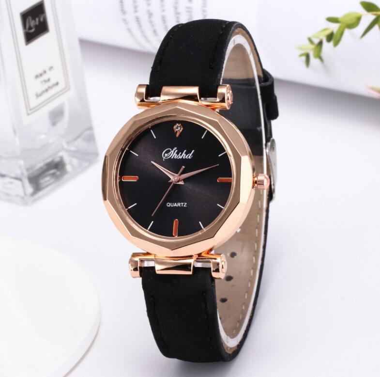 Women men Watch Luxury Fashion Leather gold Casual clock Analog Quartz Crystal Gem Wristwatch Rhombus bracelet watches, Leave a message about color
Women men Watch Luxury Fashion Leather gold Casual clock Analog Quartz Crystal Gem Wristwatch Rhombus bracelet watches, Leave a message about color