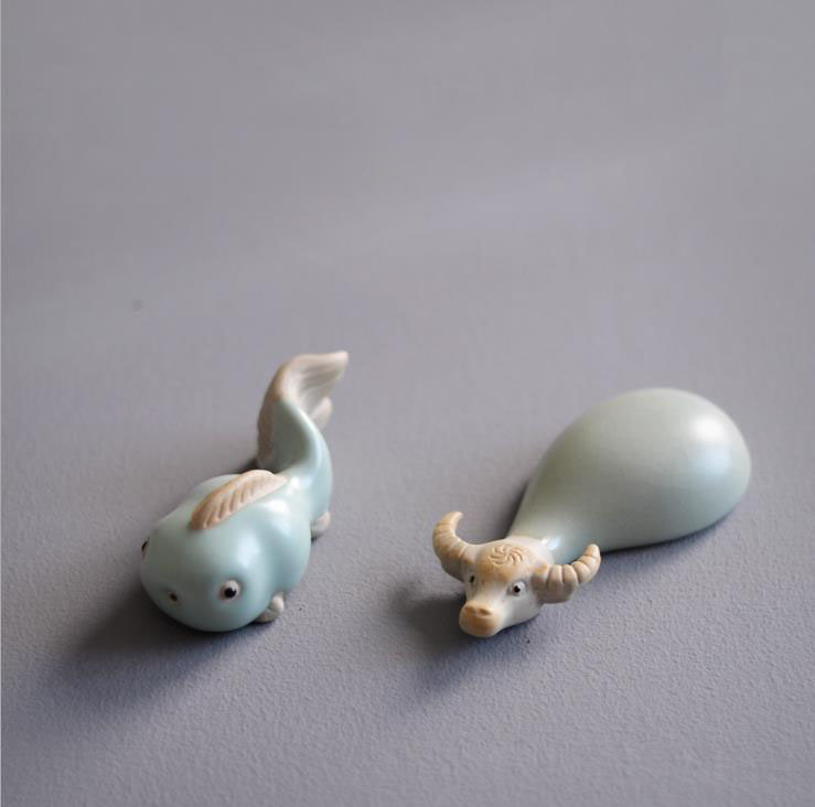 Fish Ceramic Mini Tea pet Creative Miniature Lovely buffalo and small fish Tea Accessories Home Furnishing decoration
Fish Ceramic Mini Tea pet Creative Miniature Lovely buffalo and small fish Tea Accessories Home Furnishing decoration