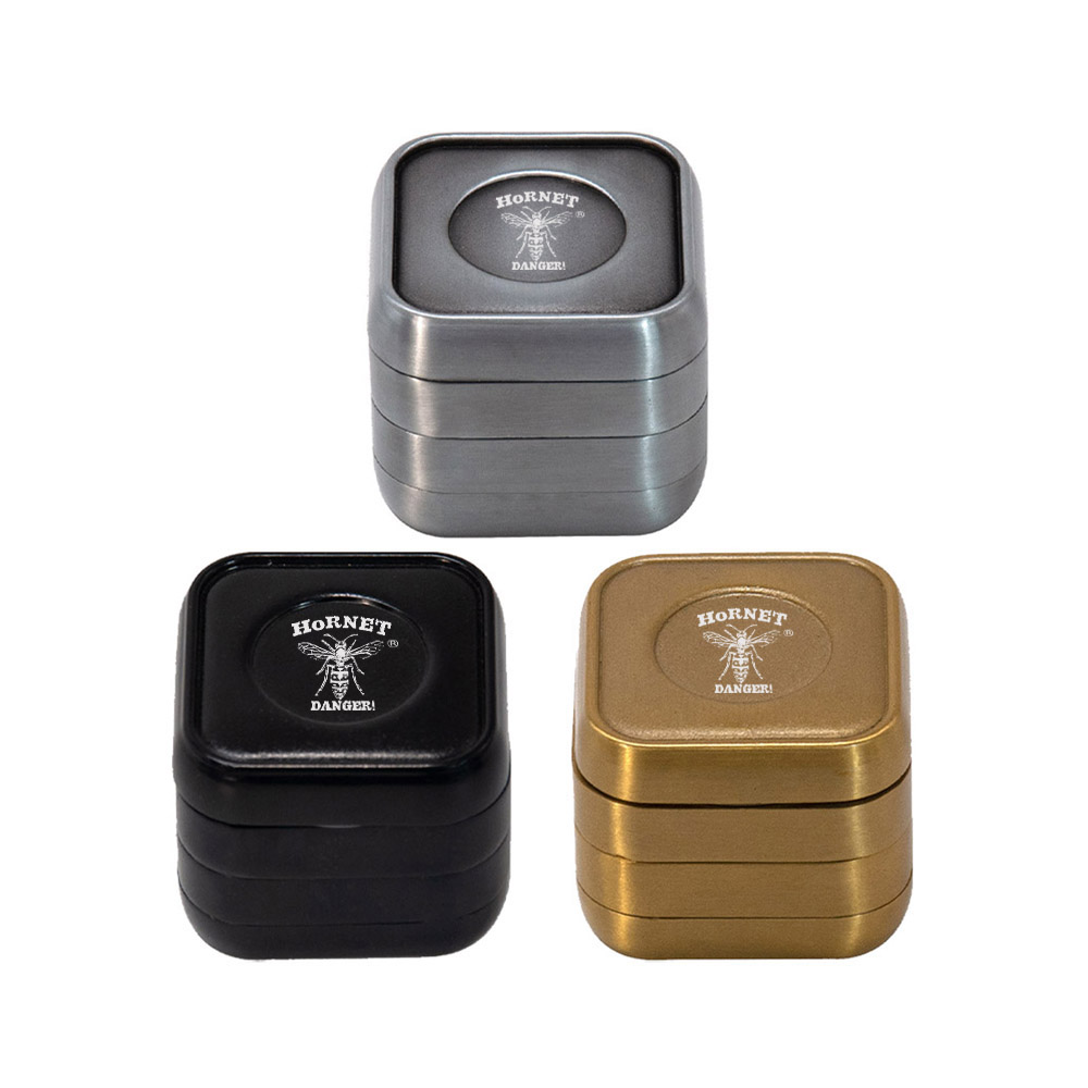 HONEYPUFF Zinc Alloy Herb Grinder with Tobacco Herbal Storage 4 Layers Mill Handle Grinders Crusher Machine Smoking Accessories
HONEYPUFF Zinc Alloy Herb Grinder with Tobacco Herbal Storage 4 Layers Mill Handle Grinders Crusher Machine Smoking Accessories