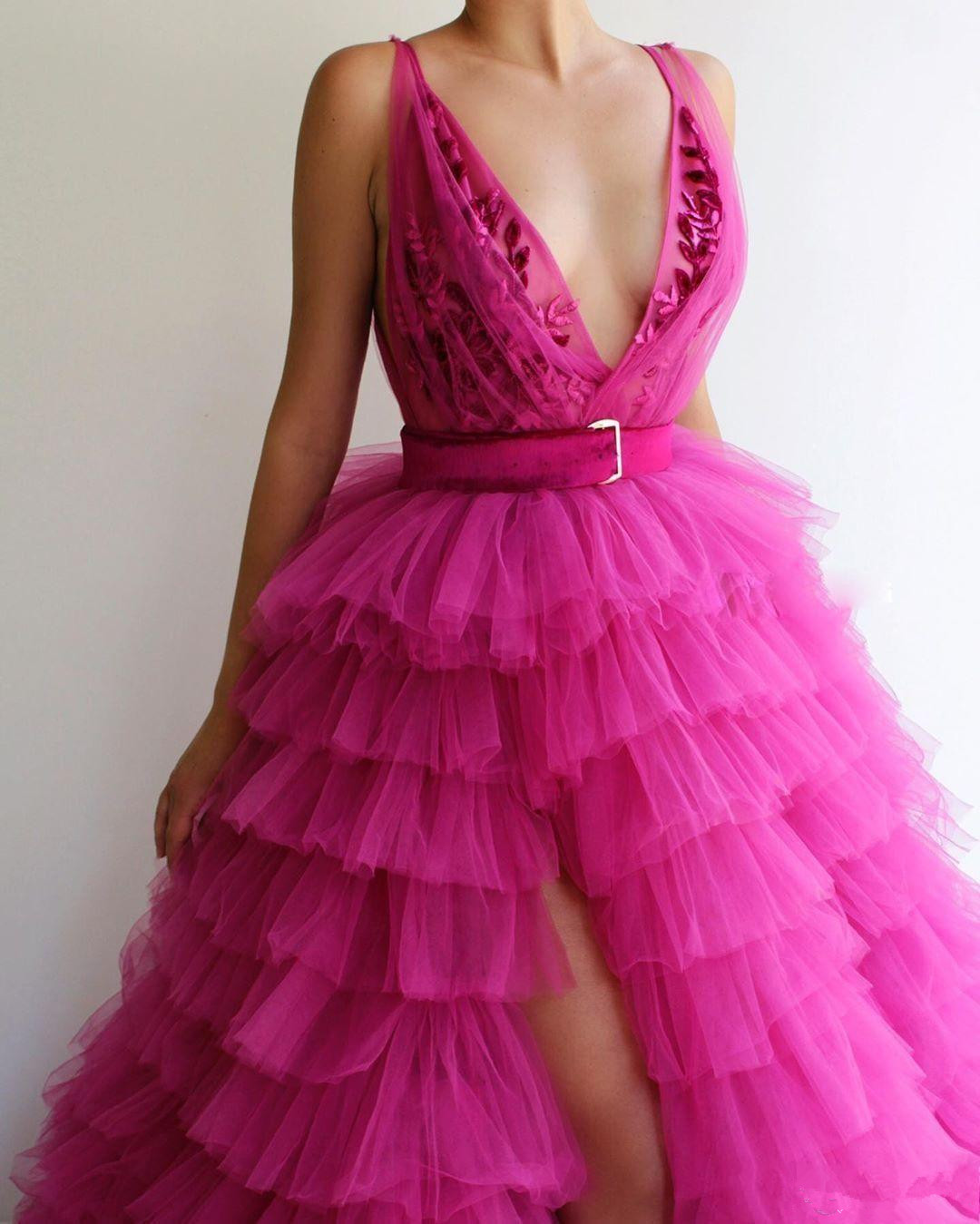 Sexy Fuchsia A Line Prom Dresses Thigh High Slits Lace Appliqued Formal Evening Gowns Tiered Ruffles Sweep Train robes de soirée