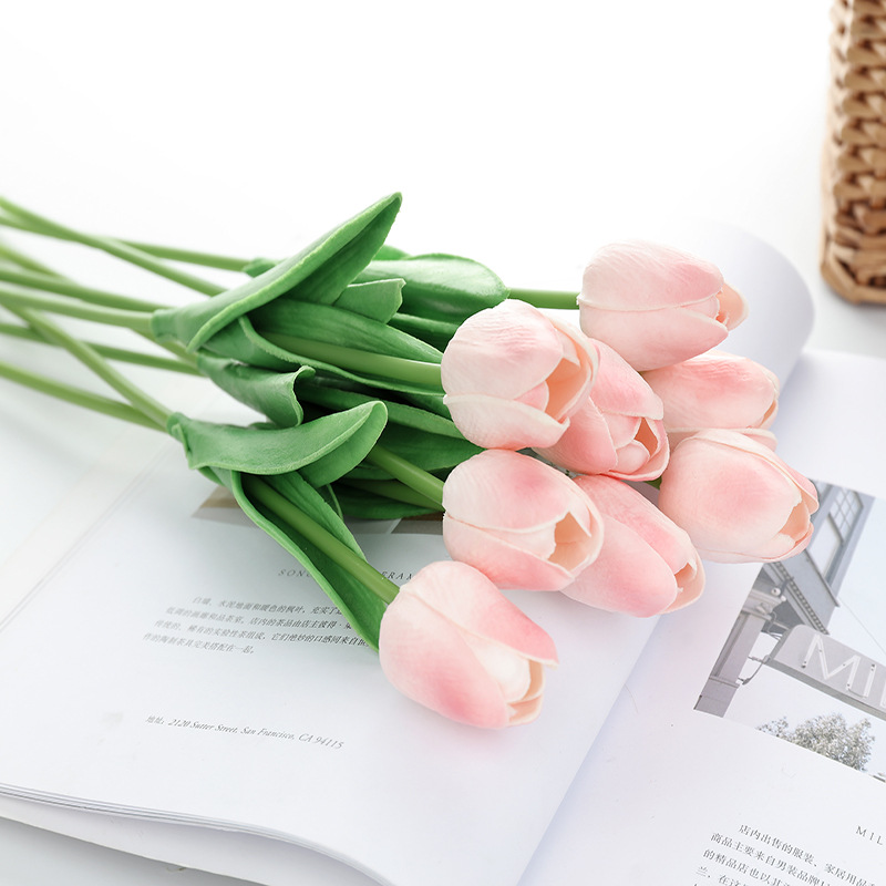20pcs 30cm Real Touch PU Tulips Artificial Flowers for Home Garden Decoration Wedding Flower Arrangement Accessories Fake Flower, Red
20pcs 30cm Real Touch PU Tulips Artificial Flowers for Home Garden Decoration Wedding Flower Arrangement Accessories Fake Flower, Red