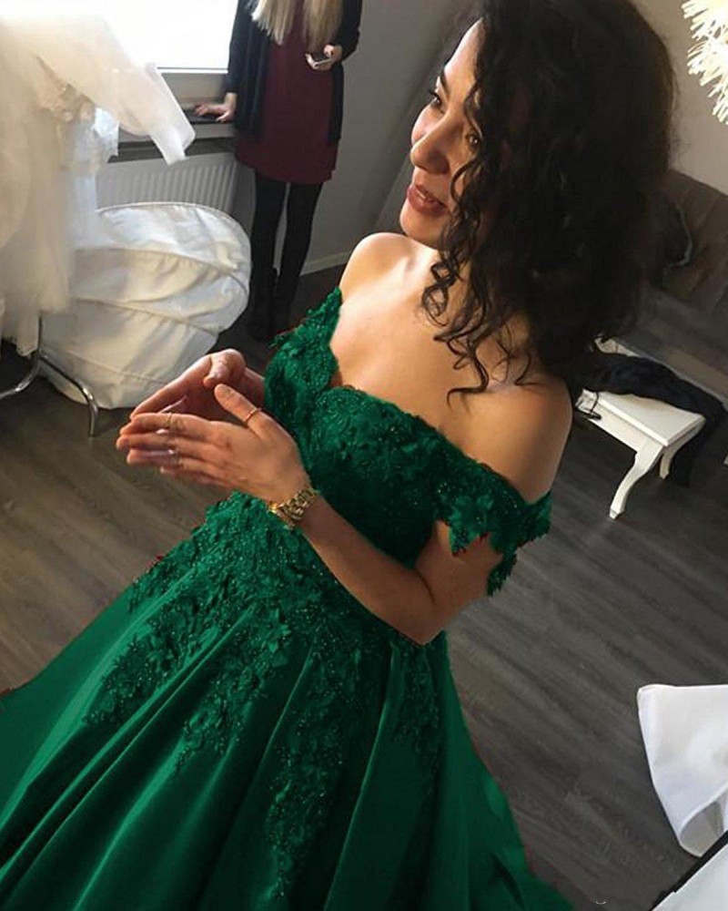 Cheap Royal Blue Ball Gown Prom Dresses 2020 Off the shoulder Lace 3D Flowers Beaded Corset Back Satin Formal Evening Dress Party Gowns