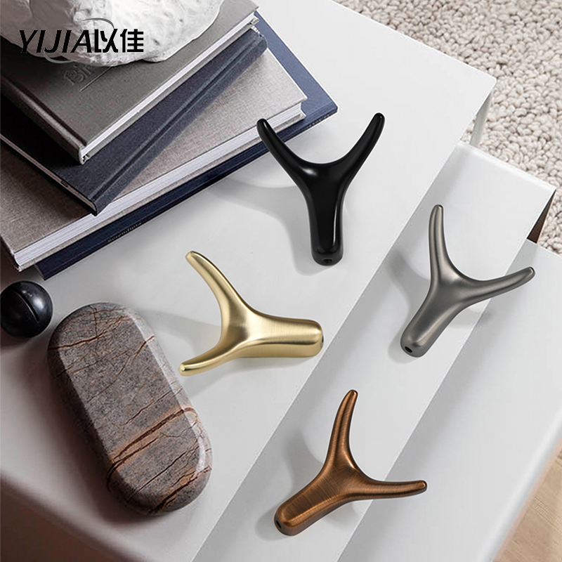 Wall Hanging Hook Vintage Cattle head shape animal for Hanging Clothes Hat Scarf Key Cattle Horns Hanger Rack Wall Decoration
Wall Hanging Hook Vintage Cattle head shape animal for Hanging Clothes Hat Scarf Key Cattle Horns Hanger Rack Wall Decoration
