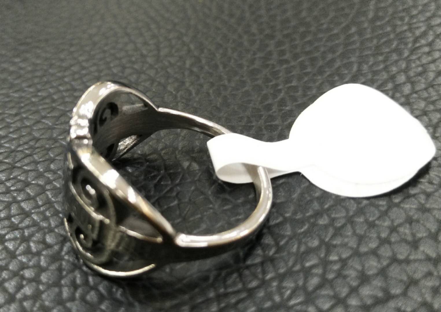 Size 7-13 Titanium Steel 316L Hot Sale Fashion Ring Domineering Personality Retro Punk Ring New Harley Motorcycle Jewelry Free Shipping
Size 7-13 Titanium Steel 316L Hot Sale Fashion Ring Domineering Personality Retro Punk Ring New Harley Motorcycle Jewelry Free Shipping