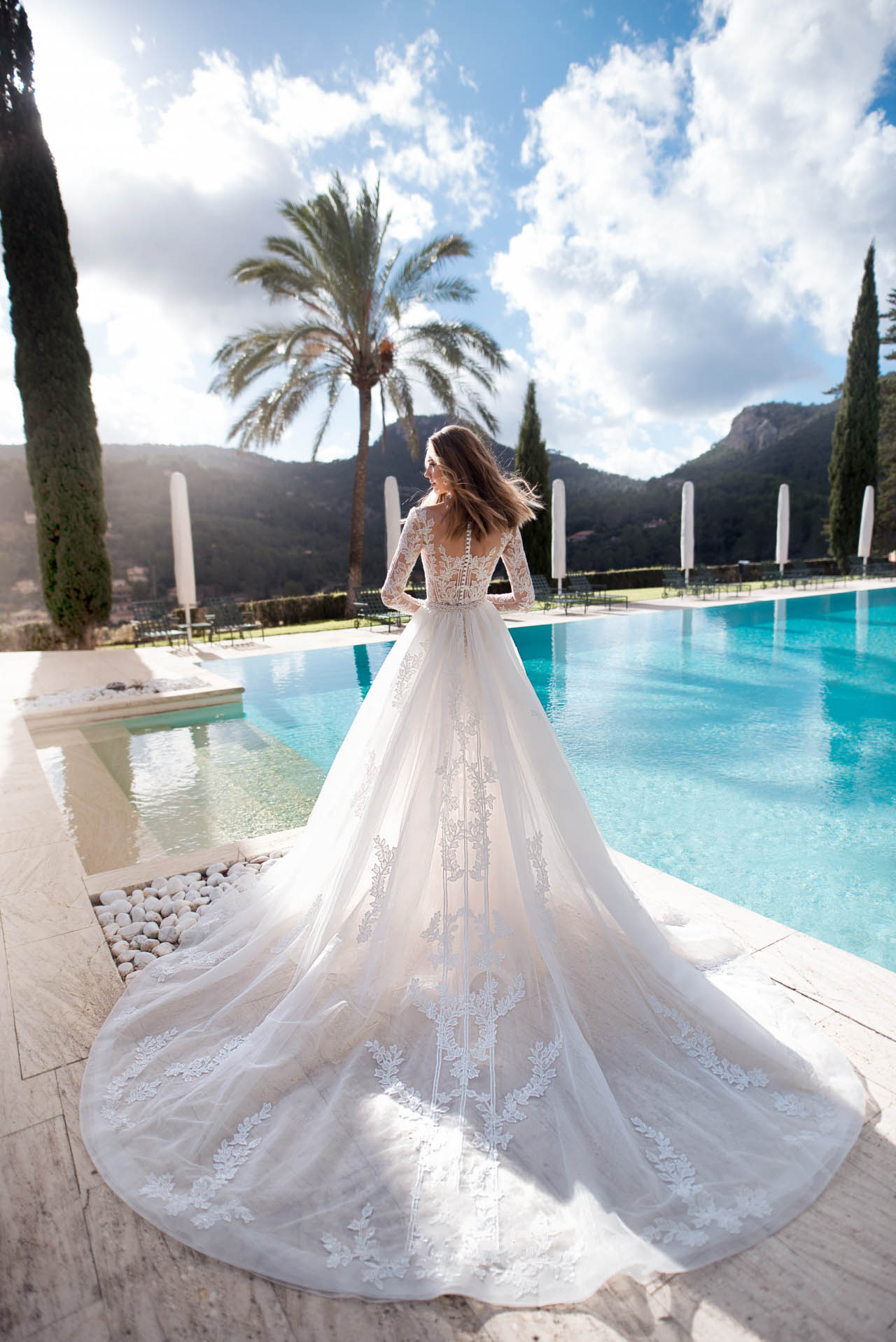 nora naviano beach wedding dresses long sleeve lace appliques with detachable overskirts boho bridal gowns beach robe de marie