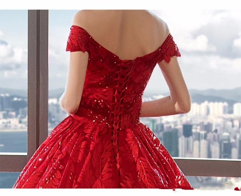 Luxurious Lace Wedding Dresses Custom Made Floor Length Off Shoulder Red Bridal Gowns Long Tail vestidos de novia