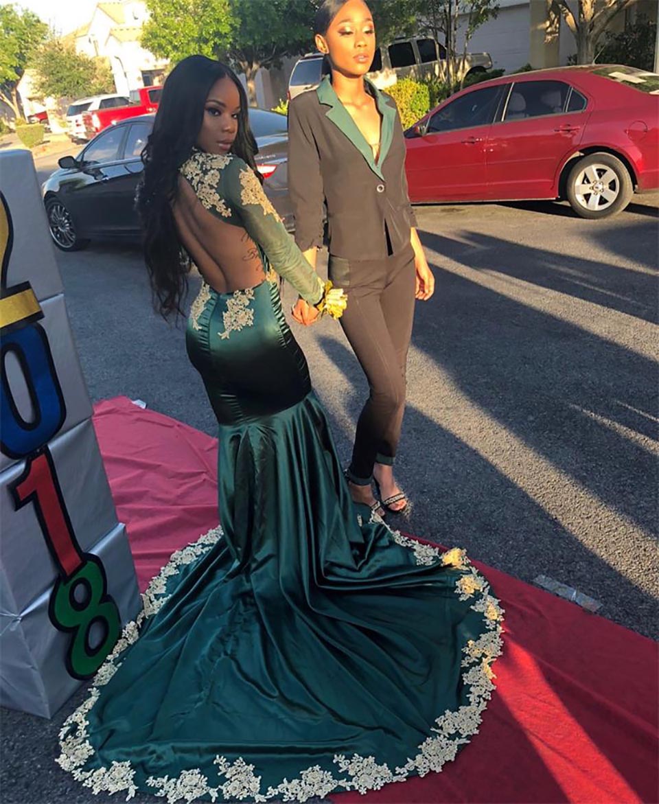 Sexy African V Neck Mermaid Green Prom Evening Dresses Long Gold Appliqued Backless Black Girls Long Sleeves Prom Dress Party Gown