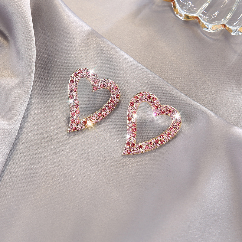 LATS New Korea Earrings Heart Shaped Curved Stud Earrings for Women 2020 Kolczyki Earings Fashion Jewelry
LATS New Korea Earrings Heart Shaped Curved Stud Earrings for Women 2020 Kolczyki Earings Fashion Jewelry
