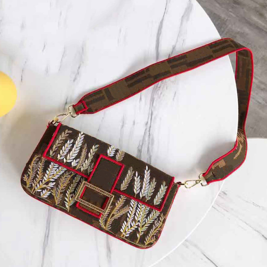2020 NEWEST HOT SALE Ladies' High-quality Shoulder Bag Retro Underarm Bag Women Baguette Classic Brand Lock Wild Shoulder Designer Handbags
2020 NEWEST HOT SALE Ladies' High-quality Shoulder Bag Retro Underarm Bag Women Baguette Classic Brand Lock Wild Shoulder Designer Handbags