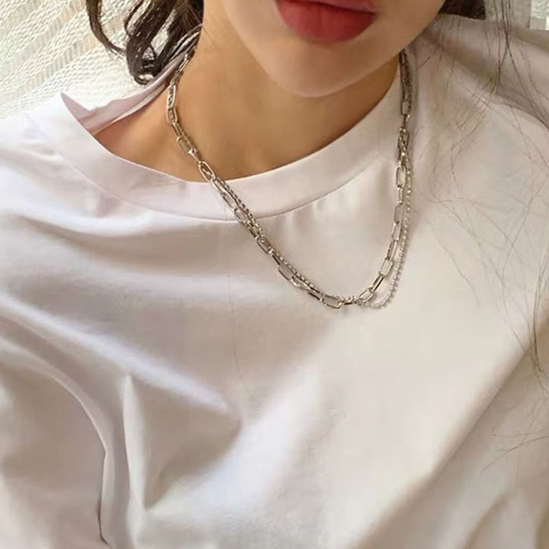 Chokers Fashion Personality Metal Choker Necklace Simple Hip Hop Clavicle Multilayer Collar For Women 2021 Trendy Jewelry Kolye
Chokers Fashion Personality Metal Choker Necklace Simple Hip Hop Clavicle Multilayer Collar For Women 2021 Trendy Jewelry Kolye