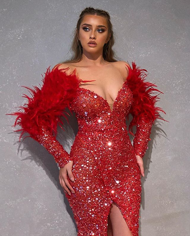 Luxury Red Mermaid Prom Dresses with Feathers Off Shoulder Sequined Long Sleeves Formal Evening Gowns Front Split Elegant Party Dress