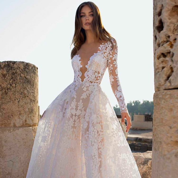 Newest Beach Wedding Dresses A Line Lace Applique Plus Size Illusion Floral Appliques Backless Tulle Bohemian Bridal Gowns vestido de novia
